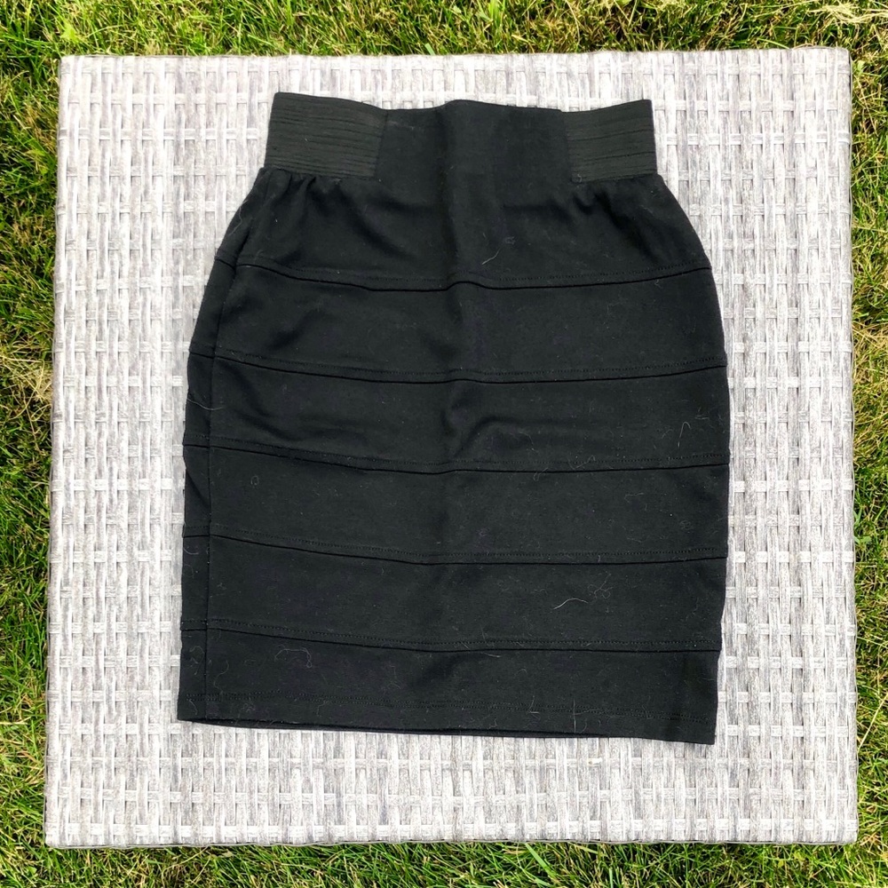 Black-Above Knee Skirt
